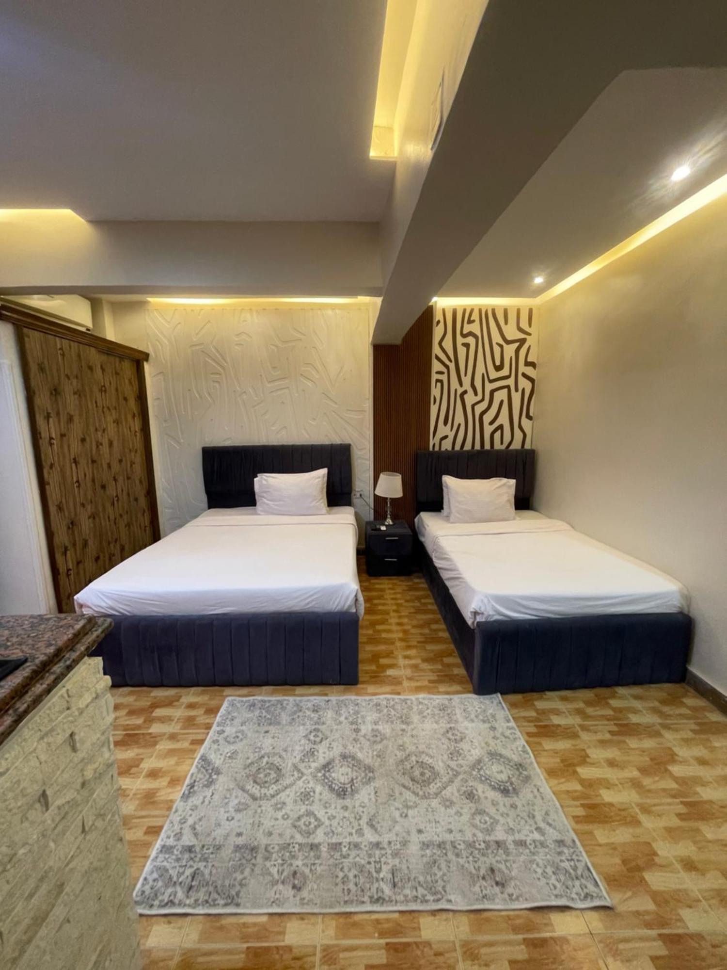 Kafret el-Gabal Cheops Pyramids Inn מראה חיצוני תמונה