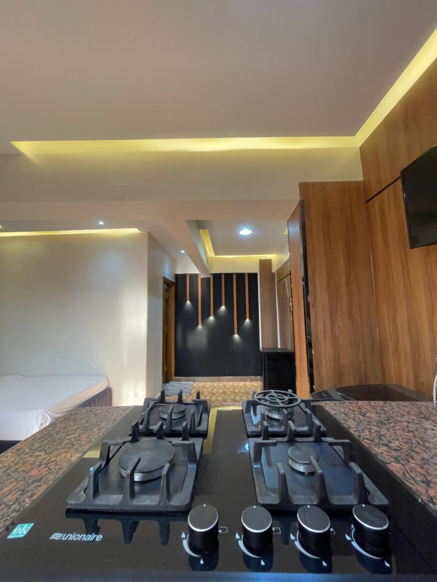 Kafret el-Gabal Cheops Pyramids Inn מראה חיצוני תמונה